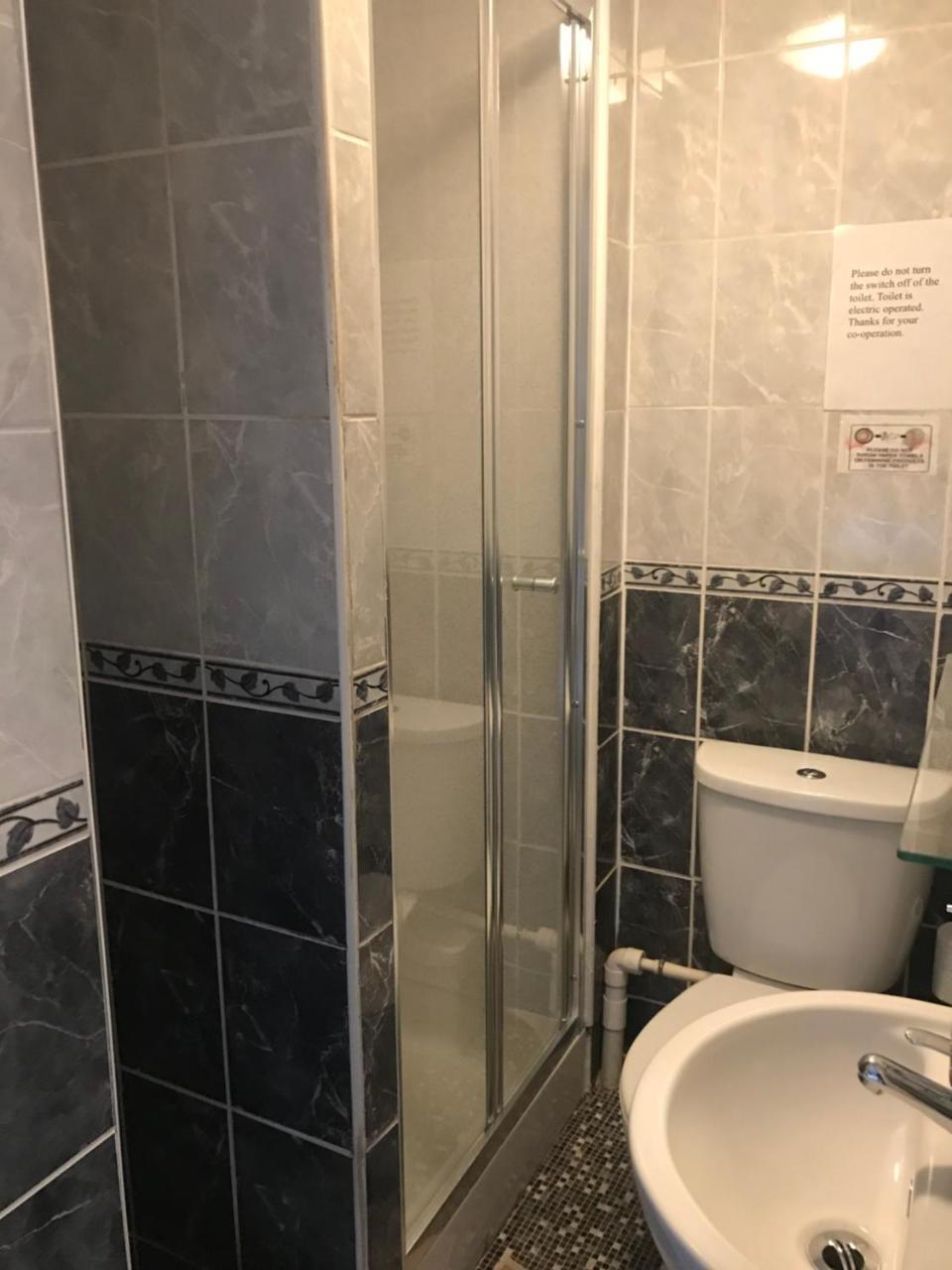 New Oscar Hotel Windsor Luaran gambar